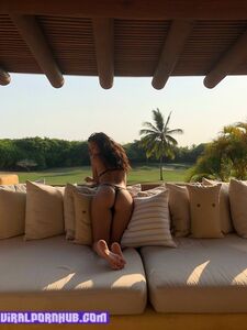 Cindy Kimberly Sexy Nuda Trapelata