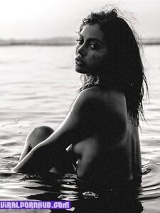 Cindy Kimberly Sexy Nuda Trapelata