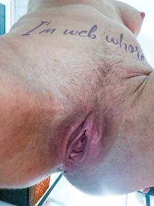 Zan polacca snella pelosa puttana