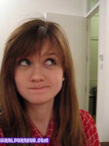 Bonnie Wright Nude Photos Leaked