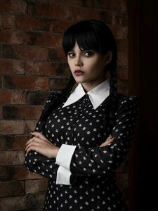 Kalinka Fox Çıplak Çarşamba Addams Kostümü Patreon Seti Sızdırıldı