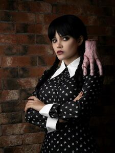 Kalinka Fox Çıplak Çarşamba Addams Kostümü Patreon Seti Sızdırıldı