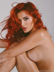 Bella Thorne Nackter Körperbemalung Onlyfans Set Durchgesickert