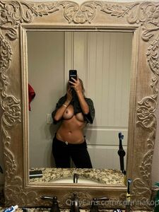 Corinna Kopf Heart Butt Plug Onlyfans Set Leaked