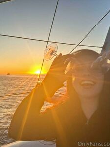 Belle Delphine Candid Holiday Photos Onlyfans Set Leaked