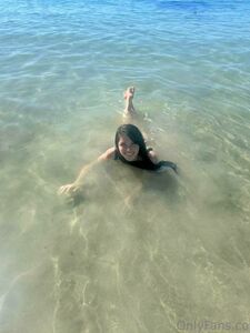 Belle Delphine Candid Holiday Photos Onlyfans Set Leaked