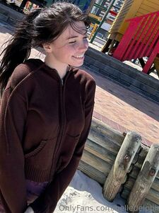 Belle Delphine Candid Holiday Photos Onlyfans Set Leaked