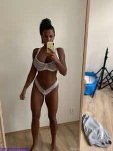 Chloelamour Onlyfans 最新的高级泄露