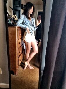 Nudi dell'attrice Abigail Spencer trapelati su Internet