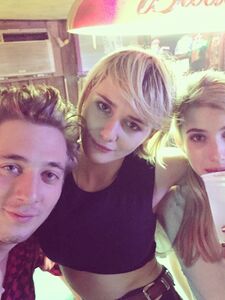 Super Cute Actress Addison Timlin Nude Leaks