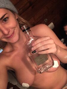 Super Cute Actress Addison Timlin Nude Leaks