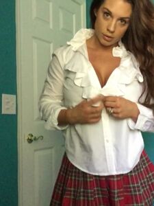 Fuites de photos nues de la star de la WWE Celeste Bonin