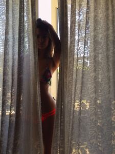 Fuites Nues de la Super Modèle Emily Ratajkowski