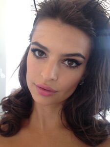 Fuites Nues de la Super Modèle Emily Ratajkowski