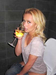 Fotos privadas nuas de Hayden Panettiere vazadas