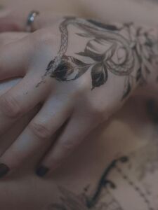 Tessa Fowler Bondage Cosplay Striptease Video Leaked