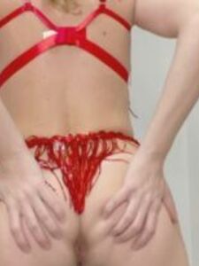 Vicky Stark Häkeldresses Anprobe Onlyfans Album