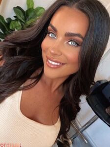 Bronte Schofield Nude Boobs And Pussy Onlyfans Leaks Photos