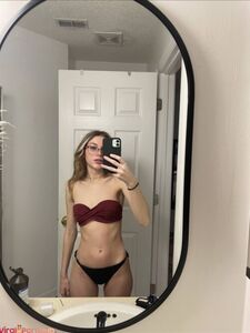 Zooe.moore alias Goddesszooe Nues seins et chatte Onlyfans fuites photos