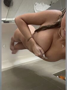 Breckie Hill Nude Nipple Slips And Curvy Booty Latest Onlyfans Leaks Album