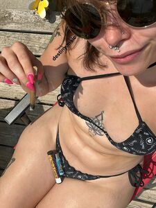 queen_egirl27 onlyfans album