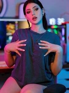 djarii的新OnlyFans专辑