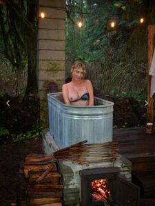 Sara Jean Underwood Latest Nude Boobs And Pussy Spread Leaks Photos