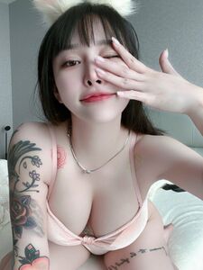 Hitomi Songyuxin Aka Syx_hitomi Poitrine nue et gros fessier Photos leaks Onlyfans