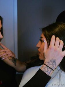 Cristina.lucero alias cristinadogtrainerrr – Nacktbilder von Brüsten und Vagina (OnlyFans-Leaks)