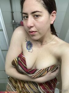 Rionawhelan ヌードの胸とお尻のリーク Onlyfans アルバム