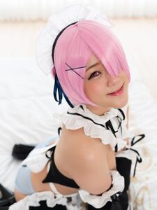 AyaKomatsu - Sozinha em um quarto com uma empregada de cosplay - Cospuri 0304