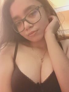 Uma Ghosh nuda nudi sesso sextape virale MMS