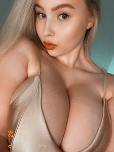 Missparaskeva Nude Boobs Seethrough And Booty Onlyfans Leaks Photos