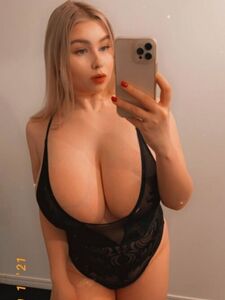 Missparaskeva Nude Boobs Seethrough And Booty Onlyfans Leaks Photos
