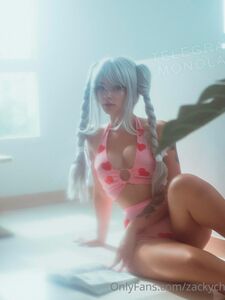 A modelo de cosplay Zackycha vazou fotos do OnlyFans