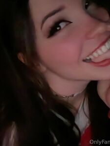 Belle Delphine Lindas selfies de laptop Álbum de filtraciones de Onlyfans