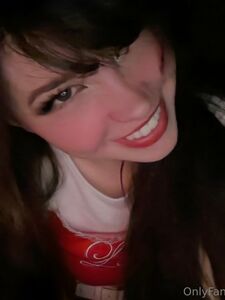 Belle Delphine Lindas selfies de laptop Álbum de filtraciones de Onlyfans