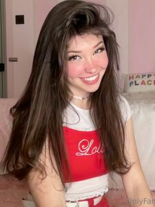 Belle Delphine Lindas selfies de laptop Álbum de filtraciones de Onlyfans