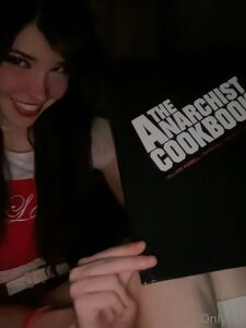 Belle Delphine Lindas selfies de laptop Álbum de filtraciones de Onlyfans