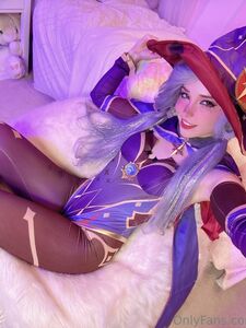 Belle Delphine Mona Cosplay Nude Pussy Rides Dildo Onlyfans Leaks Photos