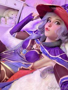 Belle Delphine Mona Cosplay Nude Pussy Rides Dildo Onlyfans Leaks Photos