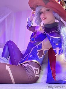 Belle Delphine Mona Cosplay Nude Pussy Rides Dildo Onlyfans Leaks Photos