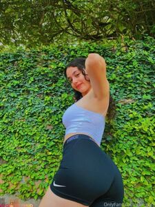 Gali Gool Aka Gali Golan Teaser de seins et de fesses voluptueuses Album Onlyfans Fuit