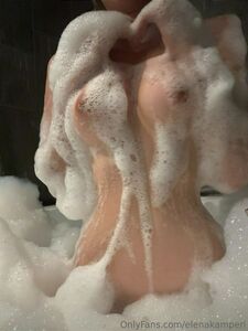 Elena Kamperi (Eleneakamperi) onlyfans