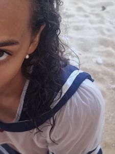 Hari De Lopo | Yoharis De Lopo Public Beach Picss