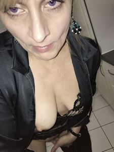 Caroline, polnische, haarige Hure