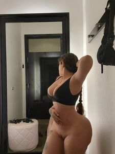 Ms Sethi Onlyfans 巨型裸照合集