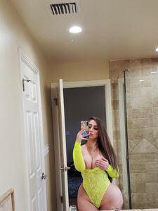 Ms Sethi Onlyfans 巨型裸照合集