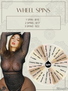 Ms Sethi Onlyfans 巨型裸照合集