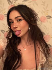 TwitchストリーマーのMushyeeの裸の写真